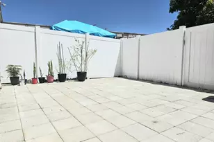 8090 NW 10th Ct, Margate, FL 33063 - Photo 3