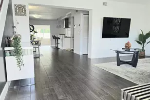 8090 NW 10th Ct, Margate, FL 33063 - Photo 7