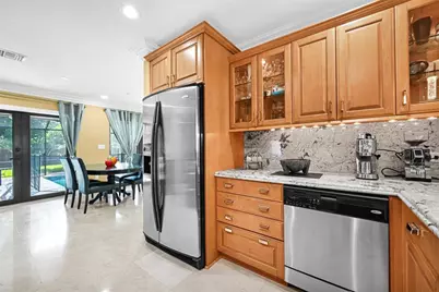 836  Orchid Dr, Plantation, FL 33317 - Photo 17