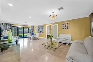 836 Orchid Dr, Plantation, FL 33317 - Photo 3