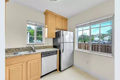 410 SW 15th St, Unit #106, Pompano Beach, FL 33060 - Photo 7