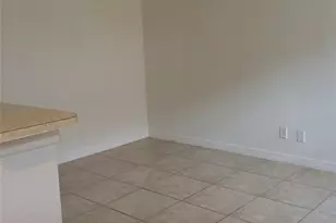 101 NE 41st St, Oakland Park, FL 33334 - Photo 3