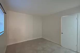 101 NE 41st St, Oakland Park, FL 33334 - Photo 9