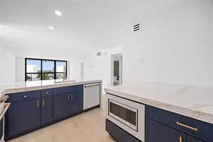 4800 E Bayview Dr Unit, Fort Lauderdale, FL 33308 - Photo 5