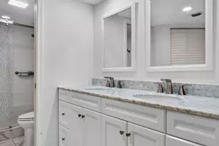 13055 SW 15th Ct, Pembroke Pines, FL 33027 - Photo 29