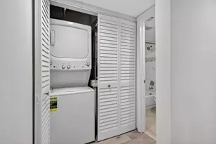 13055 SW 15th Ct, Pembroke Pines, FL 33027 - Photo 37