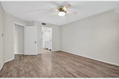 13055 SW 15th Ct, Unit #310S, Pembroke Pines, FL 33027 - Photo 25