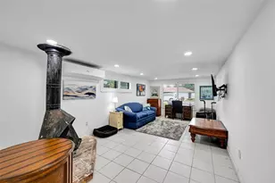 900 SE 13th Ct, Deerfield Beach, FL 33441 - Photo 15