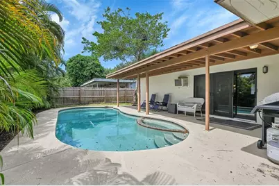 900 SE 13th Ct, Deerfield Beach, FL 33441 - Photo 27