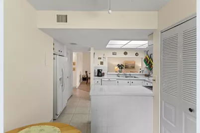 1911  Sabal Palm Dr, Unit #307, Davie, FL 33324 - Photo 27