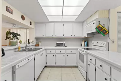 1911  Sabal Palm Dr, Unit #307, Davie, FL 33324 - Photo 11