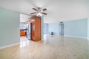 942 NE 199th St, Miami, FL 33179 - Photo 11