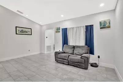 11831 NW 38th Pl, Sunrise, FL 33323 - Photo 3