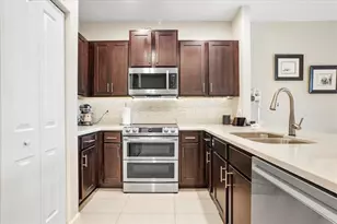 4212 N Dixie Hwy, Oakland Park, FL 33334 - Photo 5