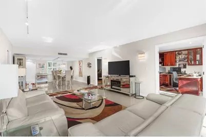 3800  Oaks Clubhouse Dr, Unit #110, Pompano Beach, FL 33069 - Photo 39