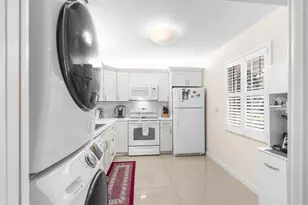 3800 Oaks Clubhouse Dr, Pompano Beach, FL 33069 - Photo 23