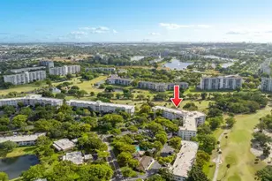 3800 Oaks Clubhouse Dr, Pompano Beach, FL 33069 - Photo 13