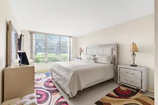 3800 Oaks Clubhouse Dr, Pompano Beach, FL 33069 - Photo 35