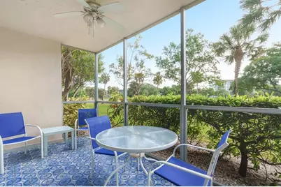 3800  Oaks Clubhouse Dr, Unit #110, Pompano Beach, FL 33069 - Photo 27