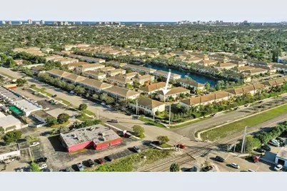 608 SW 3rd Ave, Pompano Beach, FL 33060 - Photo 1