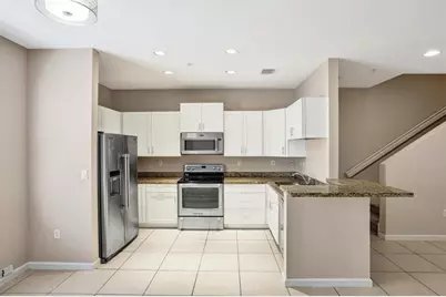 608 SW 3rd Ave, Pompano Beach, FL 33060 - Photo 11