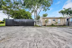 21357 NW 39th Ave, Miami Gardens, FL 33055 - Photo 25