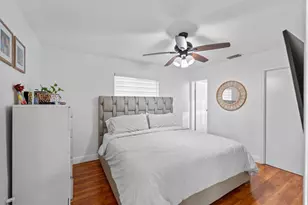 8380 NW 26th Pl, Sunrise, FL 33322 - Photo 15