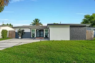 8380 NW 26th Pl, Sunrise, FL 33322 - Photo 9