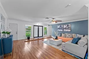 8380 NW 26th Pl, Sunrise, FL 33322 - Photo 3