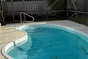 5067 Canal Cir E, Lake Worth, FL 33467 - Photo 11