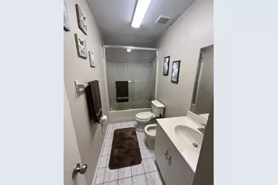 6931 SW 6th St, Pembroke Pines, FL 33023 - Photo 9