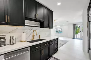 624 NE 29th Dr, Wilton Manors, FL 33334 - Photo 15