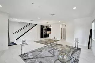 624 NE 29th Dr, Wilton Manors, FL 33334 - Photo 9