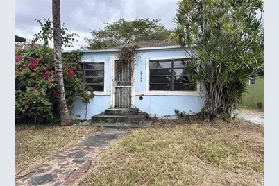 2161 NW 50th St, Miami, FL 33142 - Photo 1