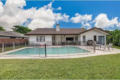 1962 NW 110th Ln, Coral Springs, FL 33071 - Photo 35