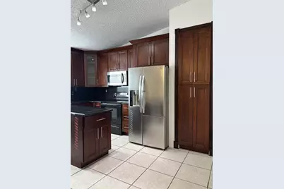 10400 SW 24th Ct, Miramar, FL 33025 - Photo 5