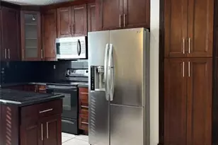 10400 SW 24th Ct, Miramar, FL 33025 - Photo 5