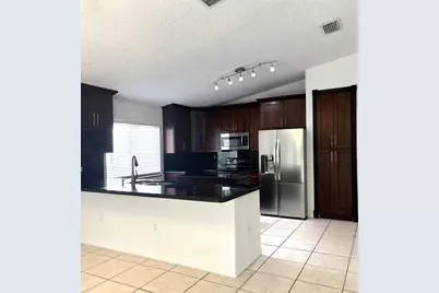 10400 SW 24th Ct, Miramar, FL 33025 - Photo 3