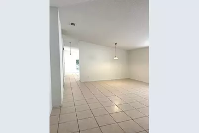 10400 SW 24th Ct, Miramar, FL 33025 - Photo 9