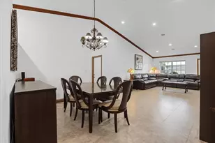 8994 NW 187th St, Hialeah, FL 33018 - Photo 5