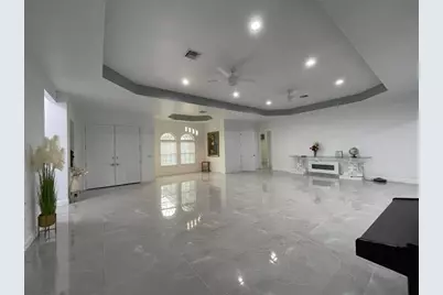 1711 SE Airoso Blvd, Port Saint Lucie, FL 34984 - Photo 5