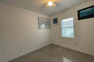 1711 SE Airoso Blvd, Port Saint Lucie, FL 34984 - Photo 11