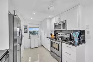 1 Harbourside Dr Unit, Delray Beach, FL 33483 - Photo 5