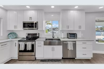 2005 N Riverside Dr, Pompano Beach, FL 33062 - Photo 29