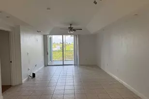 10700 NW 66th St, Doral, FL 33178 - Photo 11