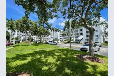 10700 NW 66 St, Unit #302, Doral, FL 33178 - Photo 1