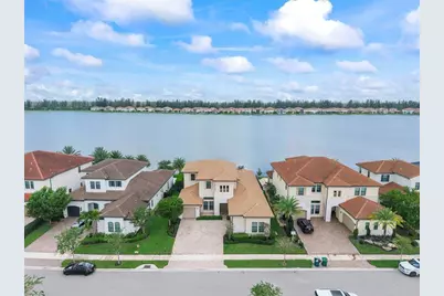 9025  Parkland Bay Dr, Parkland, FL 33076 - Photo 1