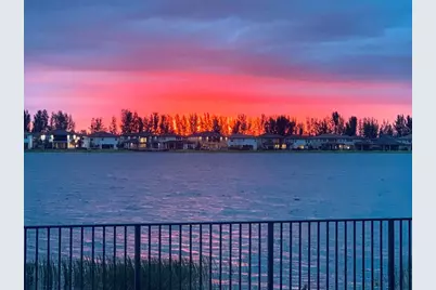 9025  Parkland Bay Dr, Parkland, FL 33076 - Photo 5