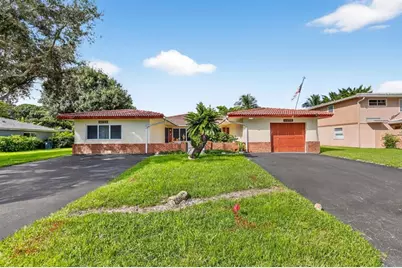 10071 NW 36th St, Coral Springs, FL 33065 - Photo 1