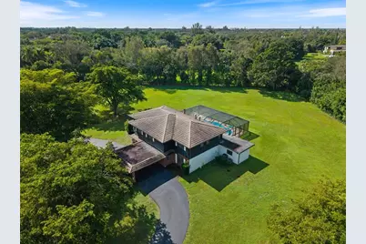 5401  Thoroughbred Ln, Southwest Ranches, FL 33330 - Photo 13